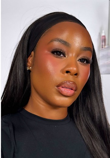 Soft Glam Makeup: Flawless Finish Tutorial
