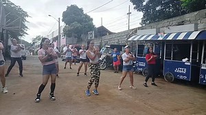 9.5K views · 271 reactions | Good morning ladies Zumba sayaw dance in sizzling hot moves 藍 were becoming younger than our age 浪 Come on ladies hataw sa sayaw. | Zumba sayaw | Facebook