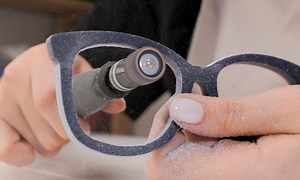 Crafts & tips on how to re-use your old jeans! | 5-Minute Crafts Teens