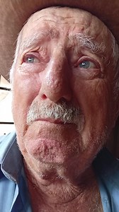 73K views · 1.6K reactions | Morador de Capo-Erê, Sr. Mário tem pertences roubados mesmo após ter casa destruída pelo granizo no interior de Erechim | RS Agora | Facebook