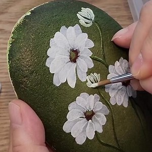 5.7K views · 183 reactions | Draw Flowers Easy Rock Art | Acrylic Painting Techniques | Facebook
