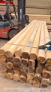 Get it ↔️ https://temu.to/k/ef2tqspl7r3 The device being used in the video is a ratchet tensioner or strapping tensioner. It is used for tightening and securing straps (such as metal or plastic bands) around bundles of materials, in this case, wooden logs. The tensioner helps apply force to ensure the strap is tightly secured before it is sealed or fastened. | Free Flow