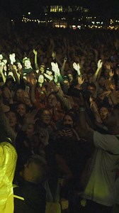 À la recherche d’un p’tit vendredi festif? 👀🎉 Clay and Friends sera en spectacle au Cabaret de l’Amphithéâtre Cogeco le 8 décembre prochain et ça va danser! Avez-vous vos billets? https://bit.ly/3XZ2m42 | Amphithéâtre Cogeco