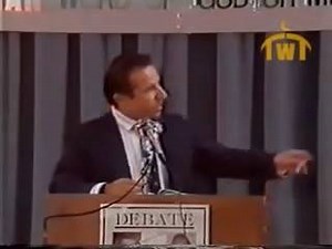 Christian apologist Dr. Anis Shorrosh gets embarrassed by a Muslim guy from the audience !!! Anis Shorrosh cannot even read the Quran correctly yet he thinks he can point out mistakes in it. =) The following excerpts were taken from the debate took place in Lawrence, Kansas, USA 1989, between Dr. Jamal Badawi and Dr. Anis Shorrosh, the topic: The Qur'an: word of God or Muhammad? Click here to watch the full debate http://www.youtube.com/watch?v=FZ24kl... | Muslims answering non Muslims