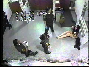 Woman alleges beating by jail deputies - 2009-04-21