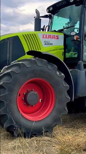 Claas Axion 850 🚜 #tractor #tractorvideo #farming #agro #claas #village