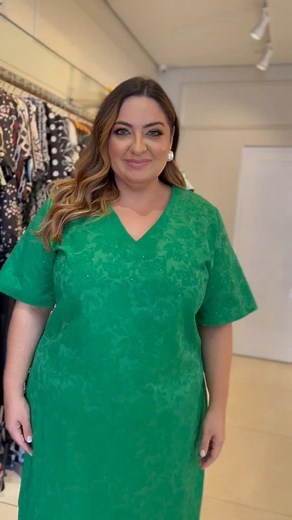 9.2K views · 143 reactions | Morena Café | MODA PLUS ❤️Descubra o luxo, beleza e conforto das nossas peças de alta costura! morenacafe #plussize #plussizemodelo #modaplussize #modagg #modaplus #lojaplussize #fashion #lookplussize #style #model #fashionista #altacostura #ameseucorpo #mulheresreais #mulheresreaisbrasil | Morena Café | Facebook