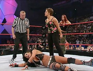 Throwback: #WWERAW | Lita & Victoria vs. Molly Holly & Trish Stratus - 2004 | WWE & AEW Women's Sexy- Fan Club