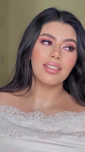 Her simple is beautiful 懶 | Aya nasser makeup artist | Facebook