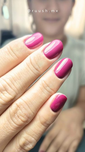 GEL SEMIPERMANENTE 🖤✨ 🎰Servicio que encontrarás a super precio en @piinkcarpet •Tonos de temporada •Aplicación en corto tiempo •Cambia el tono al mes 👑Puedes agregar Gel Rubber 📍Tuxtla GTZ, Chis 📱961-285-9660 #gelishcolor #tuxtlagutierrezchiapas #salondeuñasypestañas #salondeuñasypestañastuxtla #gelsemipermanente | Rush Room Mx