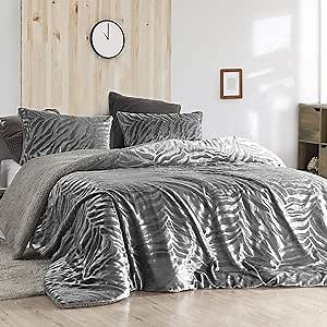 Amazon.com: Byourbed Primal Zebra - Coma Inducer Oversized King Comforter Set - Silver Black : Home & Kitchen