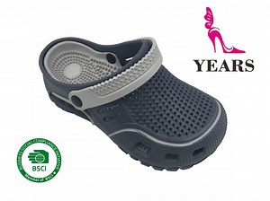 [Hot Item] Sport Style Summer Sandals Beach Slippers Garden Shoes Men Clogs