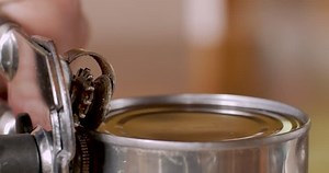 Close Hand Using Manual Can Opener Stock Footage Video (100% Royalty-free) 1014618704 | Shutterstock