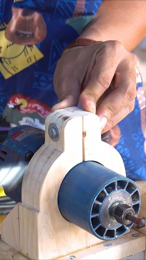 10K views · 185 reactions | Woodworking Idea making hand router to table router jig part 1 #router #tablerouter #maker #tablesaw #jig #woodhacks #woodcraft #woodart #wooddesign #woodcraft #woodworking #woodworkers #tipswoodworking #wooddiy #woodwork #woodjoinery #Japanesejoinery #joinery #amazing #Wow #tricks #carpentry #carpente | Woodworking Ideas | Facebook