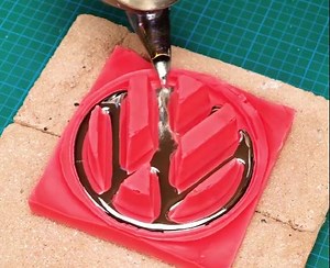 65K views · 75 reactions | Lambang mobil berubah menjadi kerajinan yang luar biasa! | Kerajinan 5-Menit | Facebook