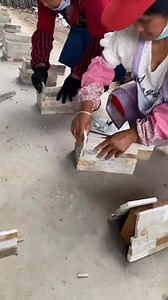 Handmade artificial culture stone culture slate stone column cladding corner tiles.We also have Z- type,Corner,S-shape,L-shape etc. Wall cladding, Indoor Outdoor Decoration,etc. We accept custom designs. If interested, please feel free to contact us. #stone #stones #granite #naturalstone #construction #stonelaminates #StoneProcessing #CustomStoneWork #MarbleFabrication #CNCStoneCutting #GraniteProcessing #StoneCraftsmanship #PremiumStoneFinishing #InteriorDesignStone #CommercialStoneWork #Reside