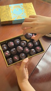 The delicious International Chocolate Day is just around the corner! Celebrate with new luxury truffles inspired by the Royal Palaces. | Buckingham Palace Shop