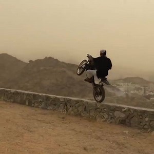 29K views · 867 reactions | Wheeling Au Bord Du Goufre !! Respect  Visite Le Site Www.Deter.Biz | Cross Bitume Deter | Facebook