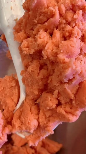 8.3K views · 120 reactions | My favorite way to make my cake pop dough! #cakepops #cakepop #cakepopdough #strawberry #strawberries #strawberrycakepops #strawberrycakepopdough #mixing #makingdough #cakepopdoughinthemaking #tutorial #tutorials #cakepoptutorial #sweetsrpoppin #spotsylvaniava #fredericksburgva #cakesicles #cakesicle #cakeball #cakeballs #cakepopsofinstagram #cakepoptutorial #cakepopper #sweets #strawberrycake #cake | Sweets R Poppin’ | Facebook