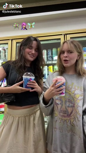 jules (@julesleblanc)’s video of jaydenbartels