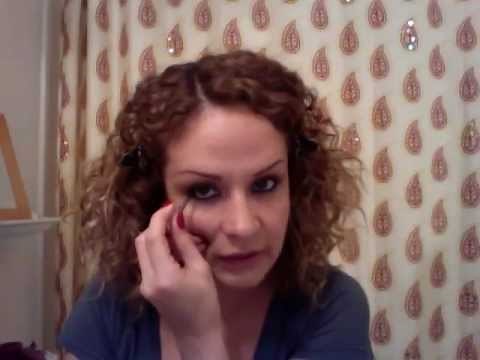 Tutorial - How to Apply Kohl powder called Sormeh to eyes