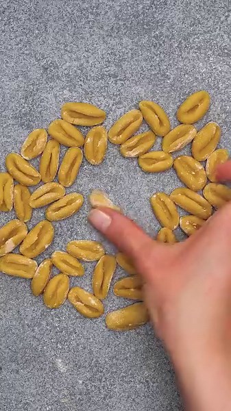 Comment faire des formes de pâtes à la MAISON | Brico Famille