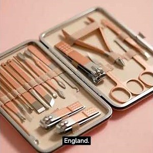 Tthe history of scissors who invented them and in what year.