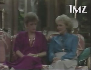 Rue McClanahan and Betty White telling dirty jokes in between scenes of The Golden Girls ❤️❤️ #bettywhite #goldengirls #beaarthur #estellegetty #ruemcclanahan | Movie Melt Podcast