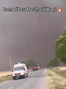 Tornadă cu foc în Călărași – ce s-a văzut și cum arată fenomenul