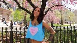 Bonnie Rotten Walks Topless Through NYC