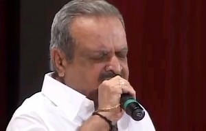 374K views · 10K reactions | മല്ലികാ ബാണൻ തന്റെ വില്ലെടുത്തു.....