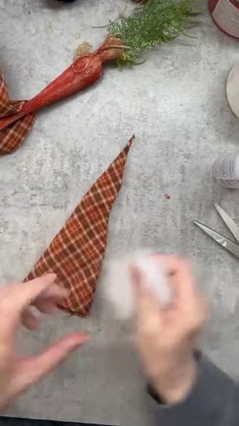 4.2K views · 155 reactions | Easy DIY Plaid Carrot /farmhouse decor If you enjoy these videos please sprinkle them out. Thankyou | Shabby Chic Vintage Vanlife Chicks | Facebook