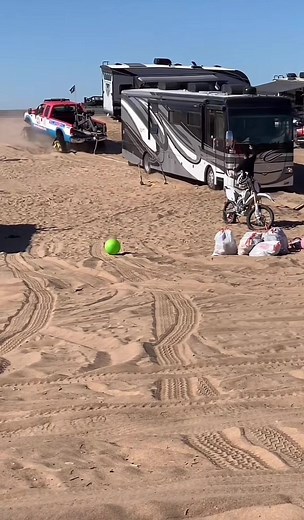 RV Fails (@rvfails) - Have you ever been stuck? Share your story in the commnets! Safe travels everyone! Be sure to ❤️ and Follow for more #RVFAILS #rv #rvlife #rvstuck #rvliving #rvlifestyle #boom