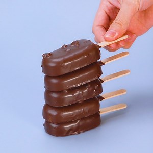 111K views · 2.6K reactions | Almond chocolate ice cream | Yummy Cookies | Facebook