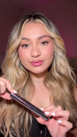 The reasons why I love this mascara: @milkmakeup 🖤•24HR length, definition natural volume🖤• no smudging, flaking, or smearing alcohol-free, so it’s safe for sensitive eyes rolls off easily with just warm wmilkmakeup Dare u to find a tubing mascara this fully loaded!! #milkmakeup #milkmakeuppartner #milkmakeupmascara #milkmakeupblush24 HR Waterproof Eyeliner “Chocolate” @personacosmetics GetSet Blur Set Talc-Free Pressed Setting Powder @tower28beauty “Translucent Trestles” Precisely, My Brow Pe