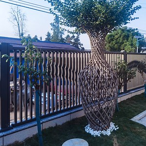 [Hot Item] Elegant Aluminum Alloy Balcony Handrail for Residential Villas