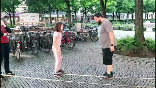 father and daughter jumping together furst time in Gummitwist 😍😊😊😊#gummitwist #sport #outdoor #befit #dowithme