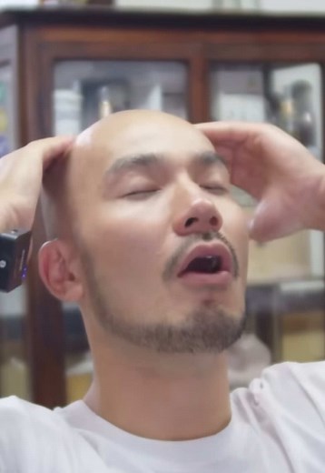 Self-Head Massage Techniques from the Massage World Champion