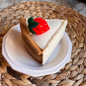 Felt Cheesecake, Pretend Strawberry Cheesecake, Felt Play Food, Play Kitchen Accessories - Etsy Canada