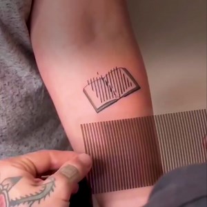 These tattoos move 😳 | JOE.co.uk