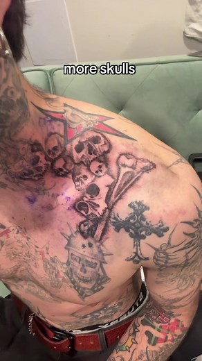 gimp_disco (@gimp_disco)’s video of Skull Tattoo