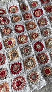 4.8K views · 84 reactions | Pattern  https://patternshere.com/unlock/?pattern=sunburst-granny #CrochetLove #crocheting #crochetinspiration #crochetersofinstagram #crochet | Crochet Tutorial | Facebook