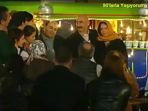 Sezen Aksu'nun İkinci Bahar dizisine konuk olduğu sahne.. | 90'larla Yaşıyorum