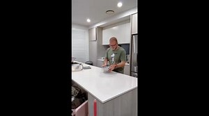 Flour prank: wife strikes back