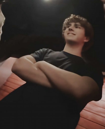 I GET IT #fyp #foryou #foryoupage #viral #viralvideo #blowthisupforme #walkerscobell #percyjacksonandtheolympians [shakes:@༺eva༻ ] [ib/rm:s7brinas] [wm:@mira ]