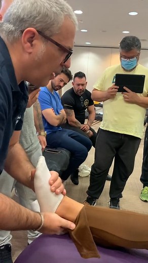 _ANKLE and FOOT ADJUSTMENT #osteopathy #chiropractic #adjustment #asmr #neckcracking #foot #feet #ankle. | DrGiovanni Bonfanti