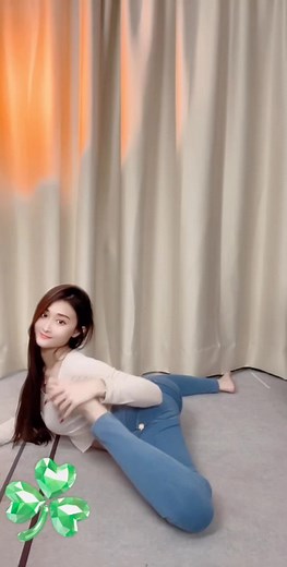 Alina Ruppel Contortionist: The Art of Flexibility and Acrobatics