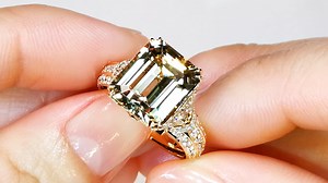 Zultanite Ring at 7.04 carats by Kat Florence. Please message Contact@KatFlorence.com for more details on this piece. Visit https://www.katflorence.com | KAT FLORENCE