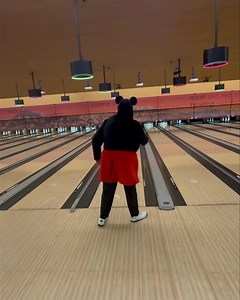 Well well well…What do we have here? Is that Roto Schlem in a Mickey Mouse costume? Why yes it is! Hall of Fame Xtravaganza FUN! | Roto Grip