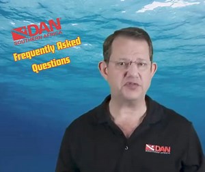 Do diveleader, doing multiple dives over multiple days actually off-gas adiquately? Off-gassing is a crucial concept in scuba diving, referring to the process of releasing nitrogen from your body tissues after diving. Understanding it is essential for preventing decompression sickness (DCS). Off-gassing takes time: The nitrogen absorbed during your dive gradually diffuses out of your tissues. This process can take several hours, even days, depending on the depth and duration of your dive. It’s c